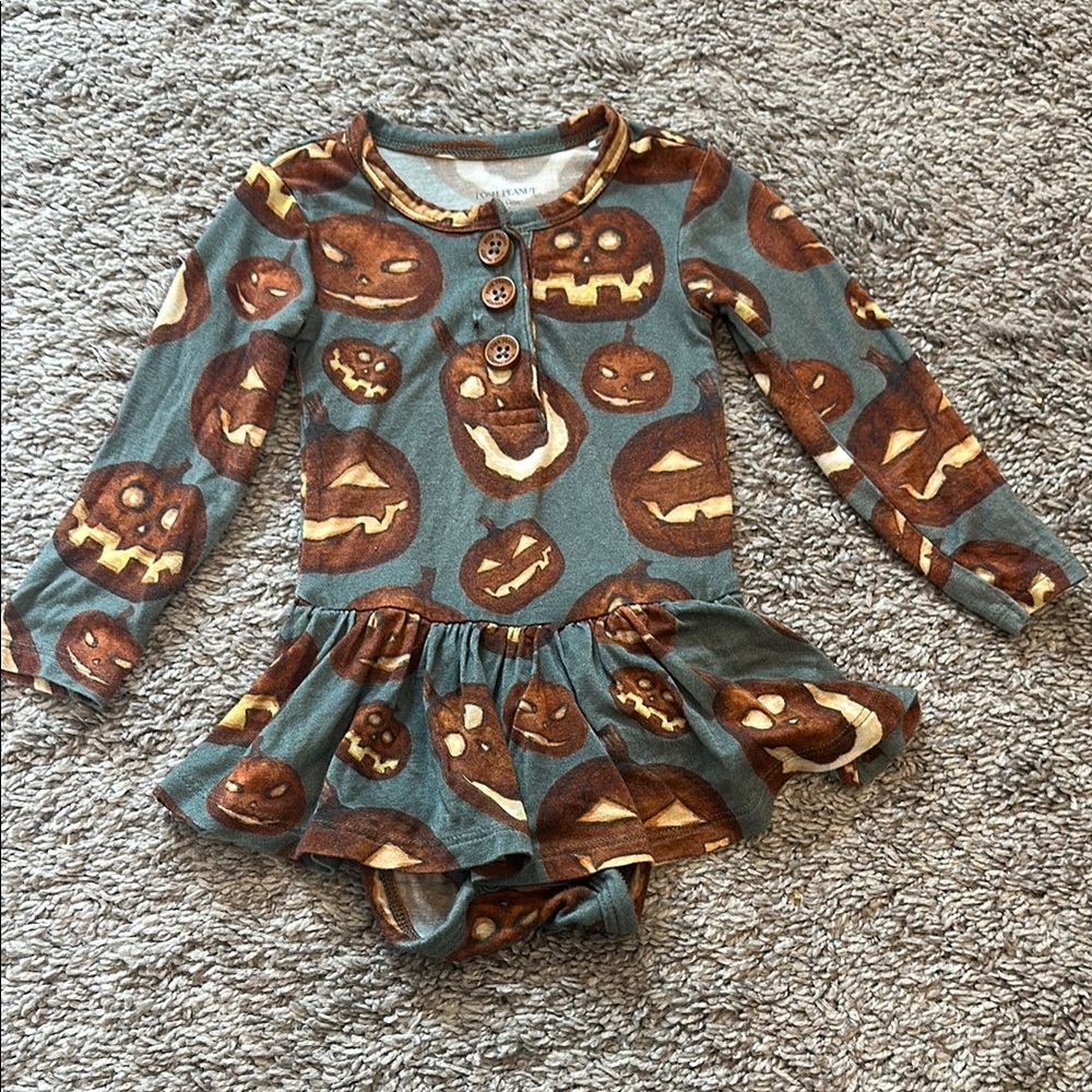 Posh Peanut 3-6mo Jack-o-Lantern Long Sleeve Bodysuit Twirl